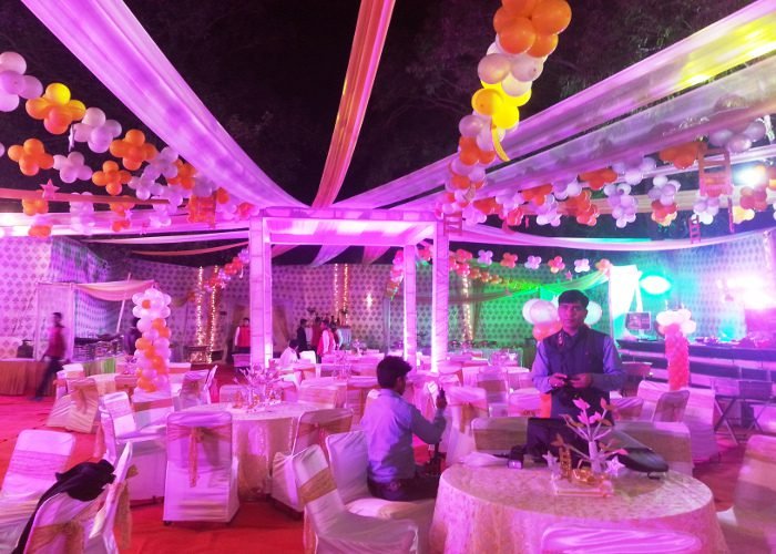 decorator at best price