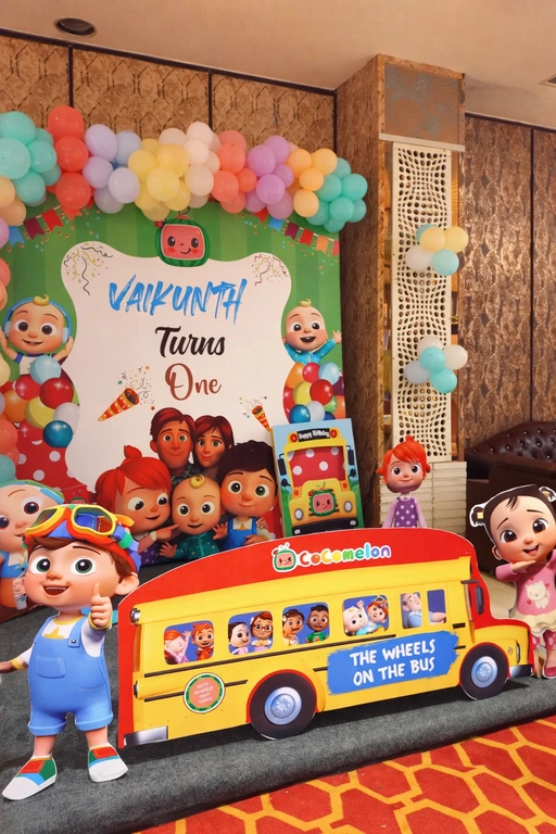 cocomelon-theme-party-decoration