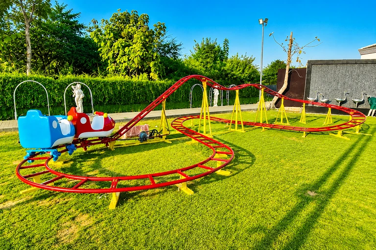roller-coaster-on-rent roller coaster on rent